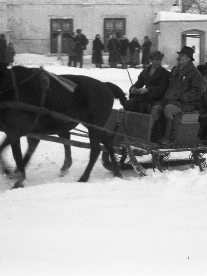  Lakodalom Szentgál 1943