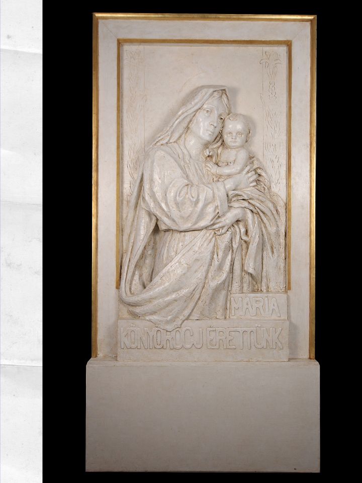 Csikász Imre: Madonna kisdeddel