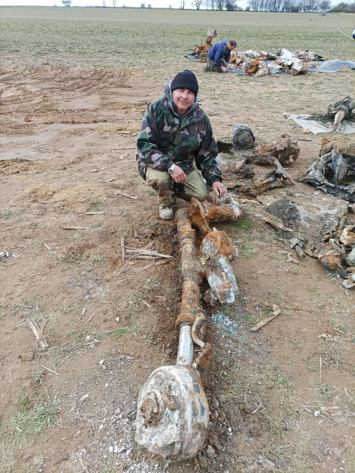 Pálffy Sándor a kiemelt főfutóval, melyen még látható a fékdob 2023. március