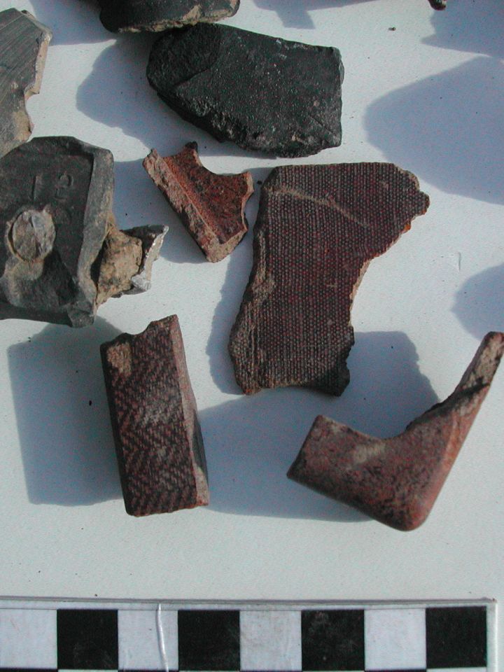 Bakelit-és műanyag töredékek