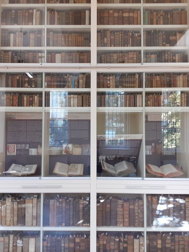 Látványkönyvtárunk 