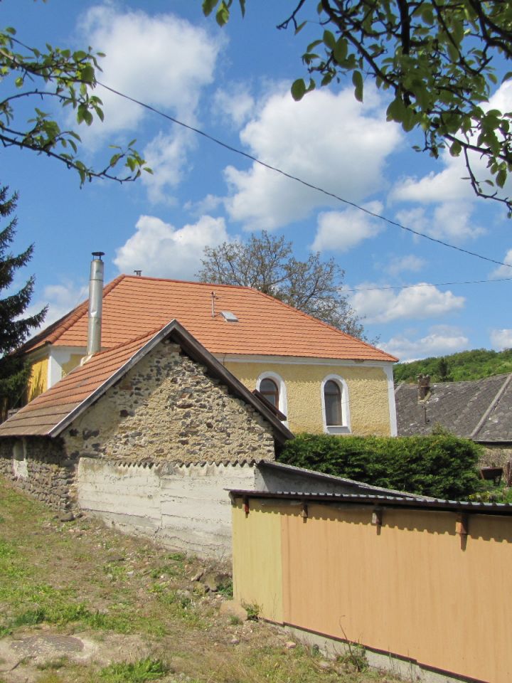 A korábbi zsinagóga ma lakóház.