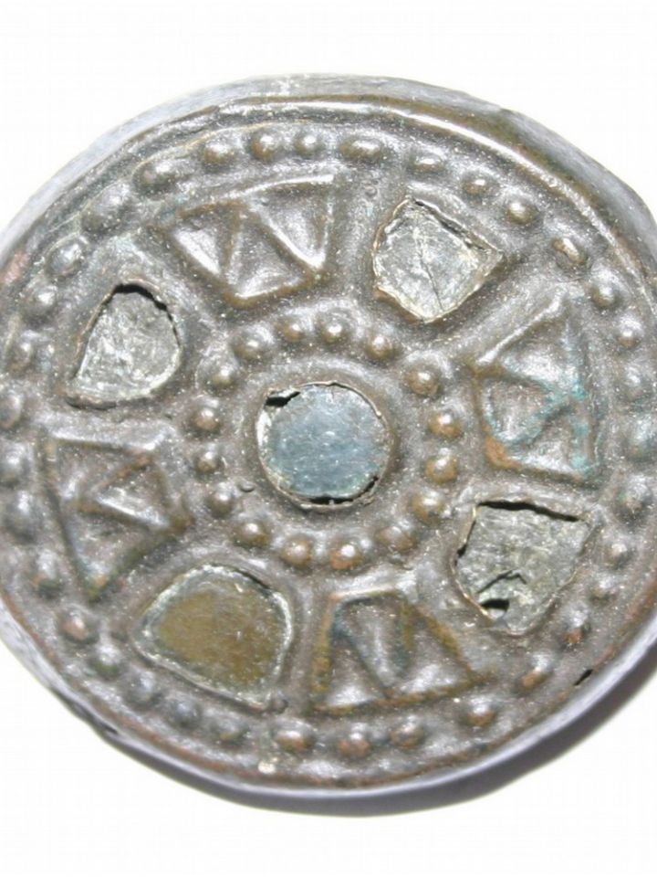 Veszprém, Jutas-Seredomb, korongfibula