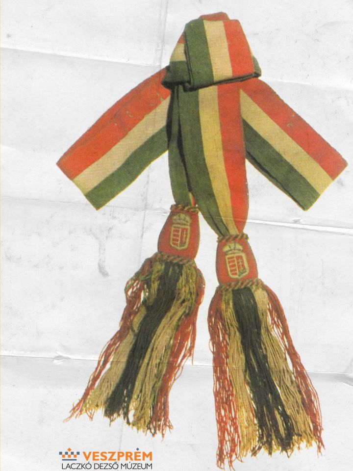 Honvédtiszti szolgálati öv (1980-ban Garamvölgyi Miklós tulajdonában volt)