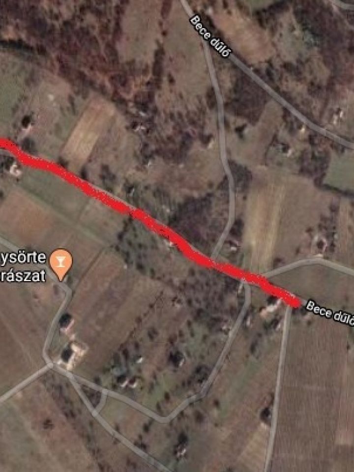 Sajtó és együttműködő partner parkoló