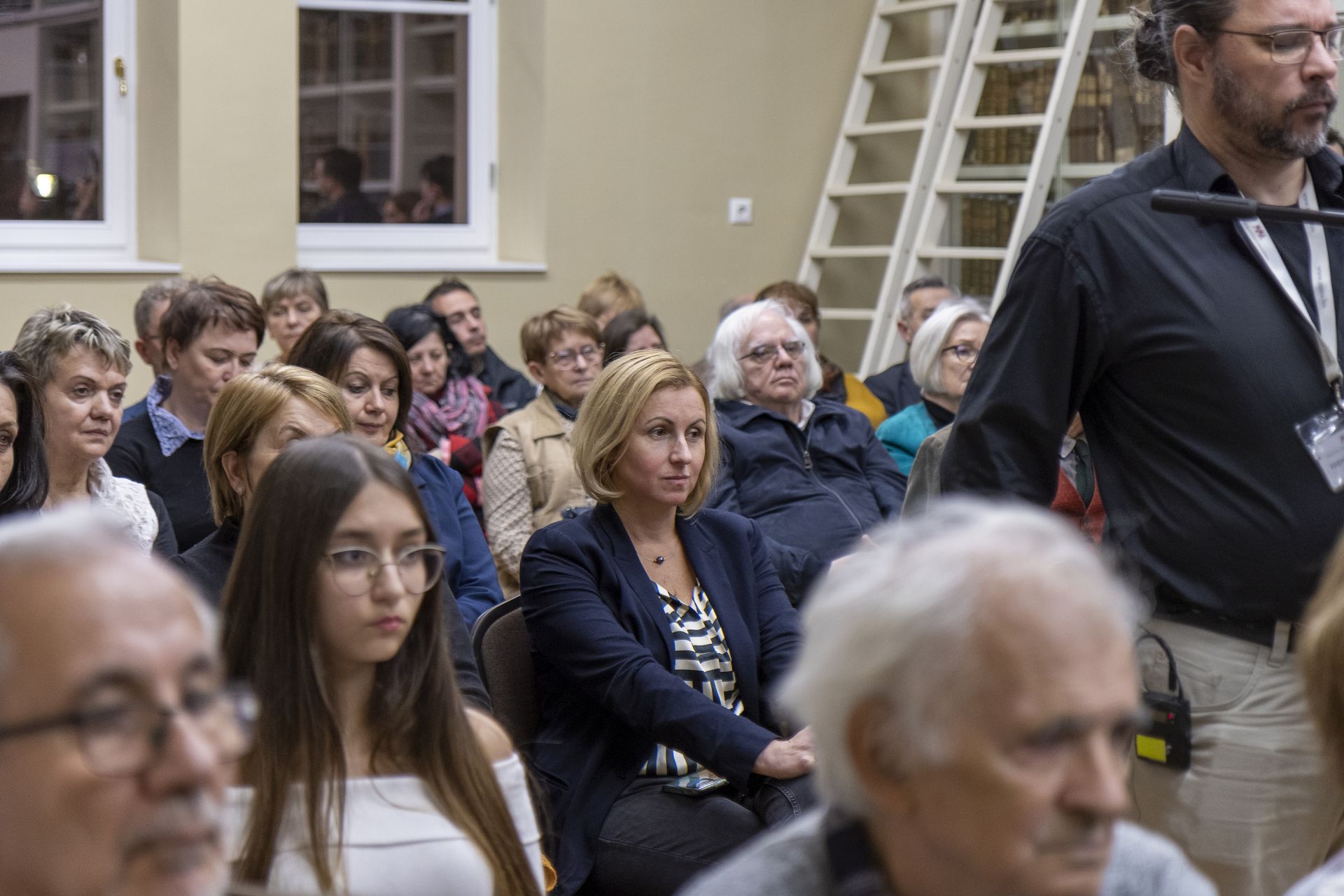 A megnyitó pillanatai