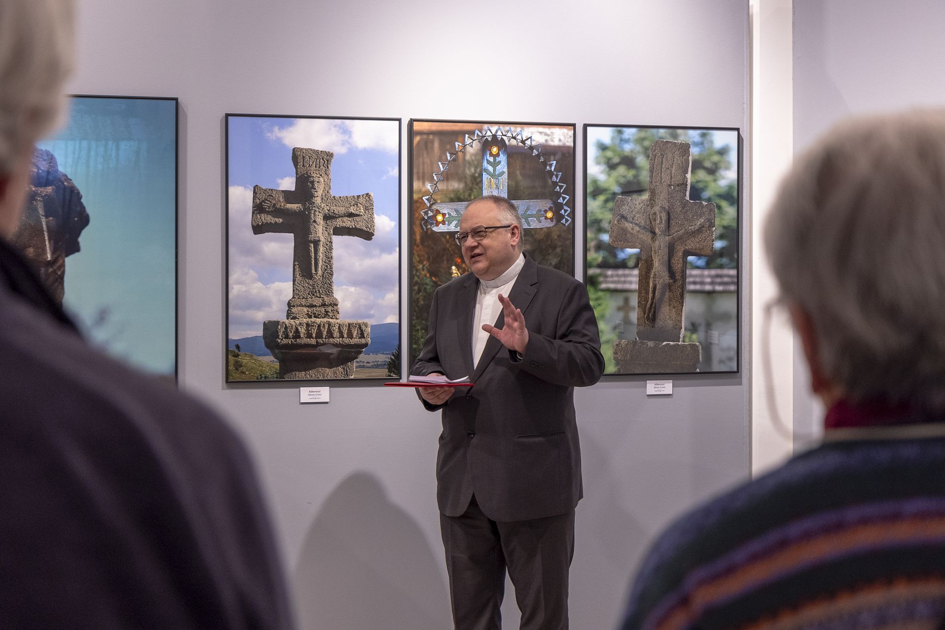 Lukácsi Zoltán tárlatvezetése