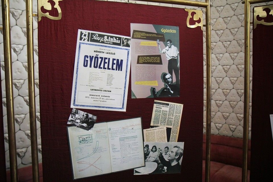 Enteriőr - Latinovits kiállítás a  Veszprémi Petőfi Színházban