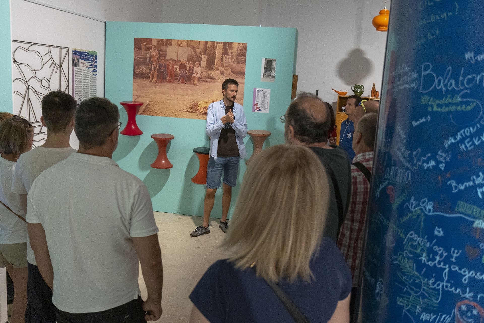 Törő Balázs náprajzos-muzeológus utolsó kurátori tárlatvezetése a kiállításban