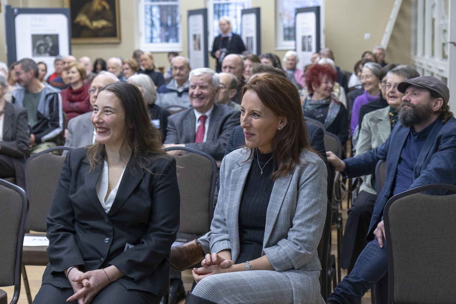 A konferencia résztvevői 