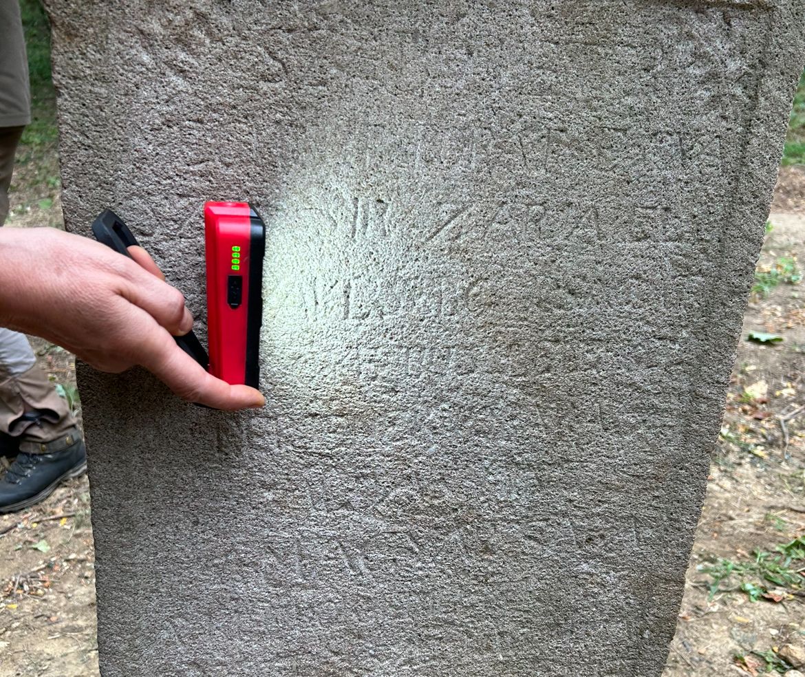 Dörgicse - Törő Balázs bemutatja a temetőt