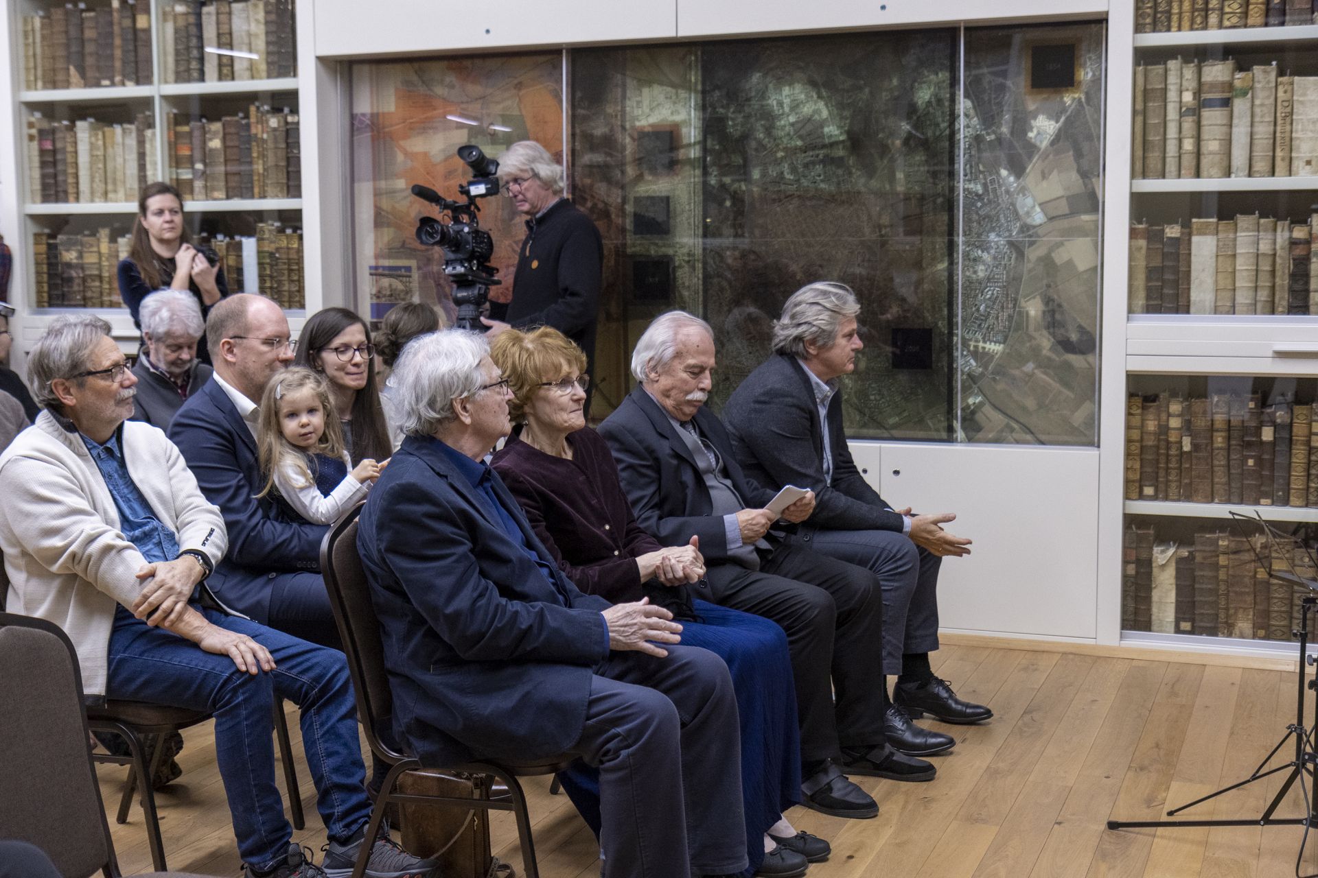 Olasz Ferenc a megnyitón  