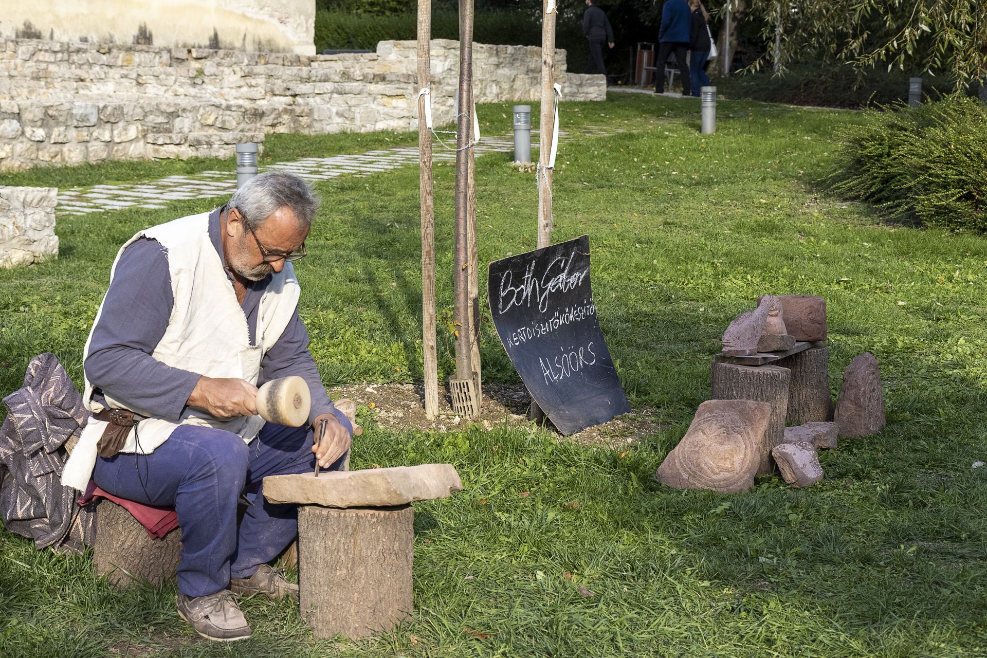 Kézműves a vásárban