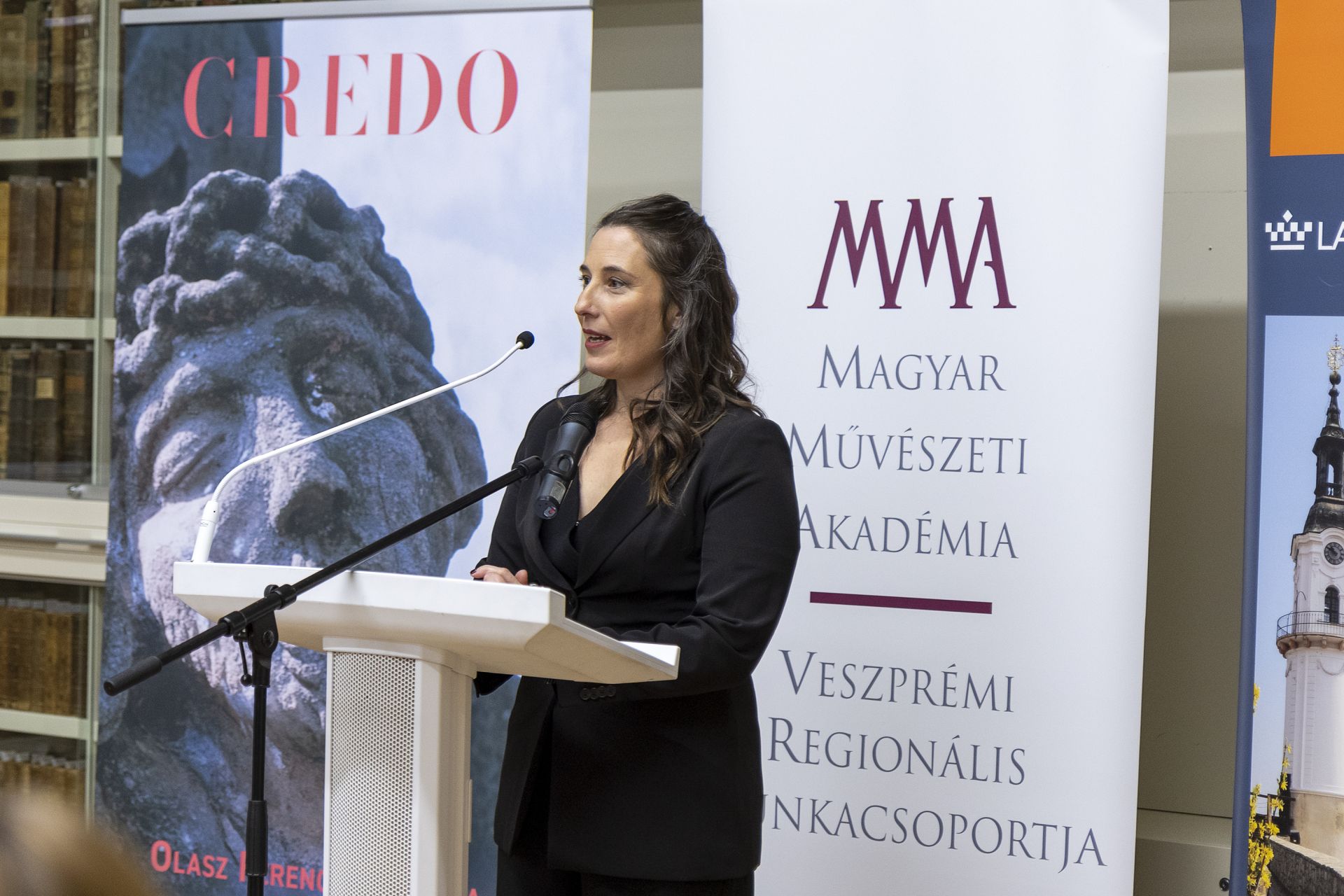 Szanyi Brigitta igazgató