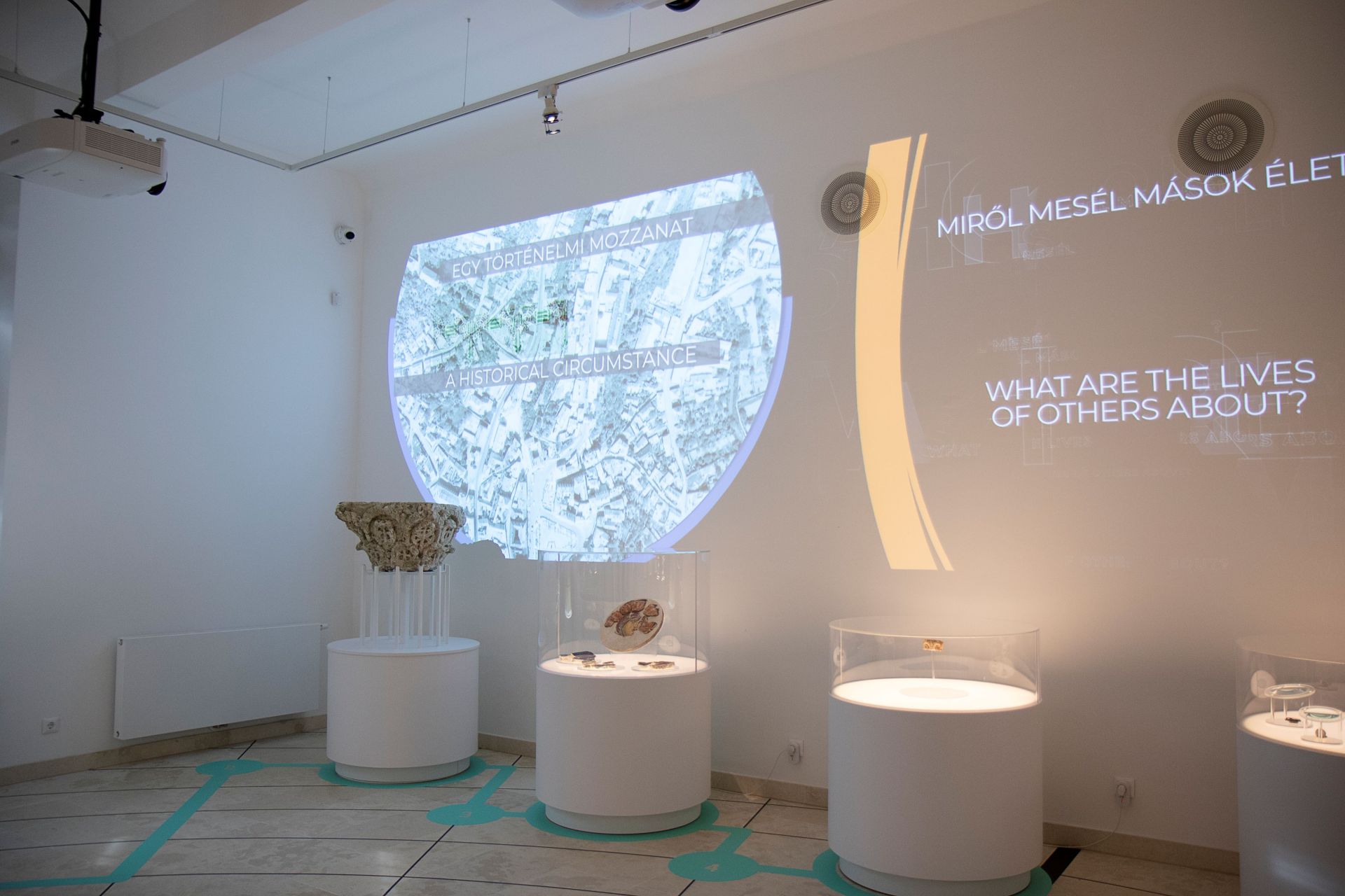 Az Emlékgép kiállítás enteriőr