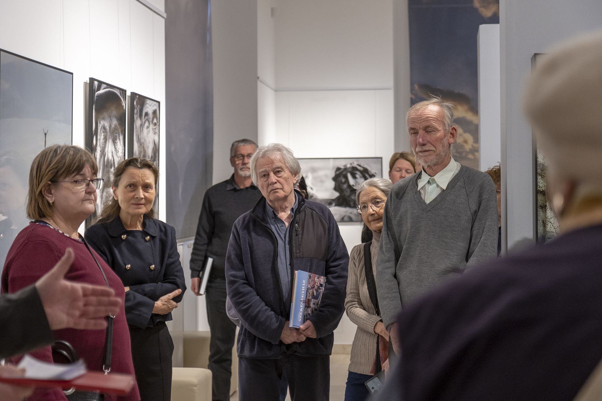 Lukácsi Zoltán tárlatvezetése