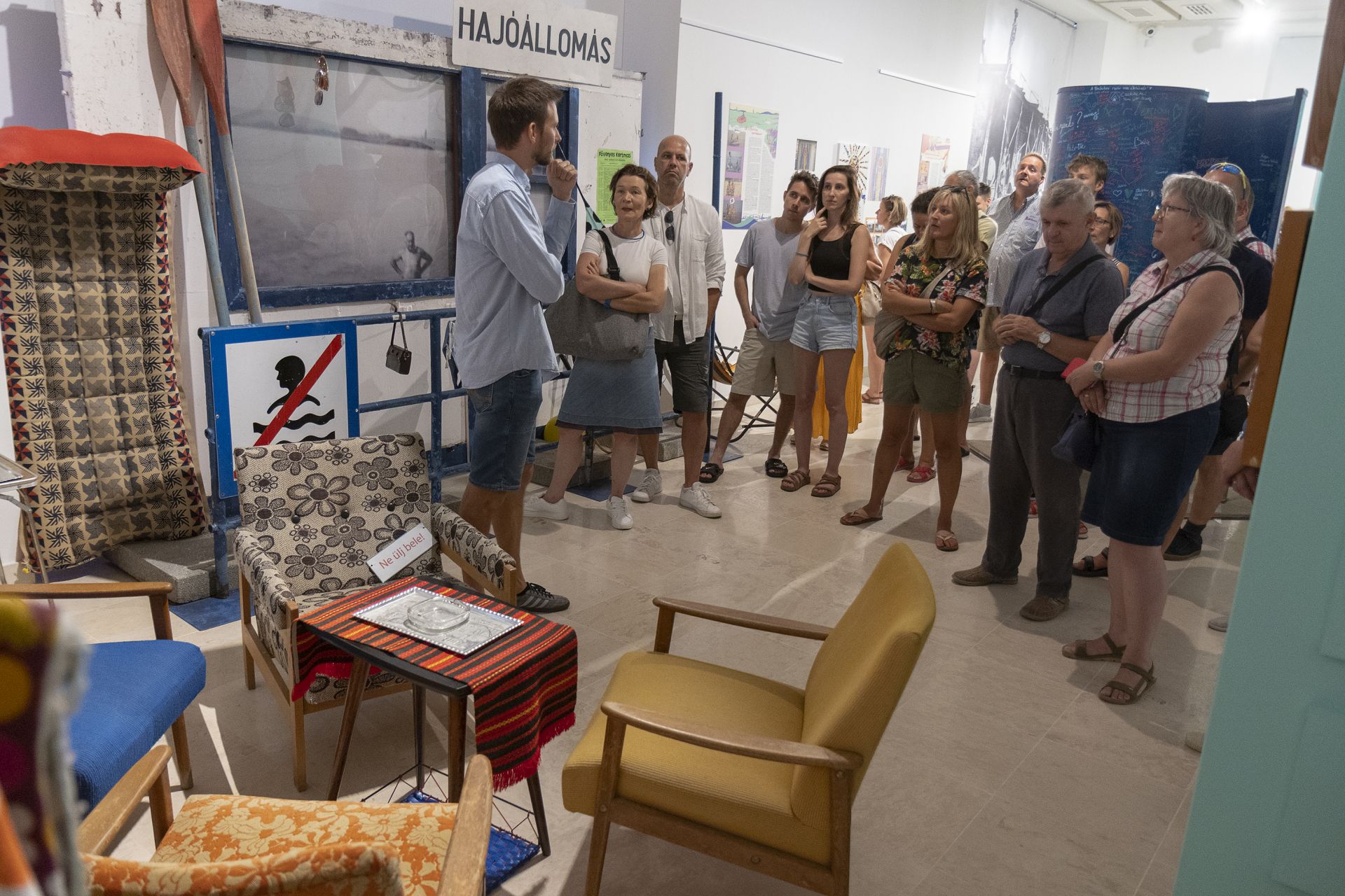 Törő Balázs náprajzos-muzeológus utolsó kurátori tárlatvezetése a kiállításban