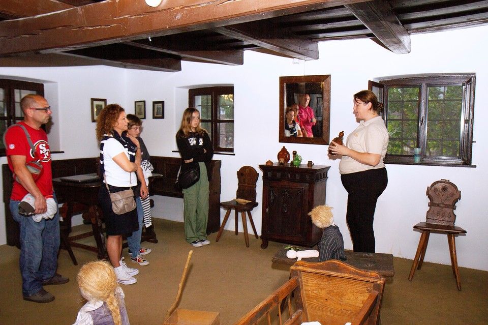 Tárlatvezetés a Bakonyi Házban