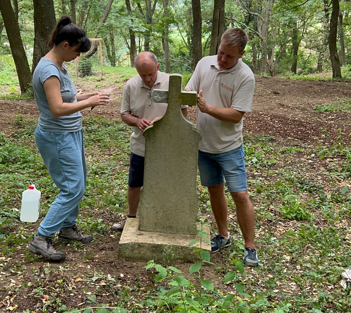 Dörgicse - dolgoznak a kollégák