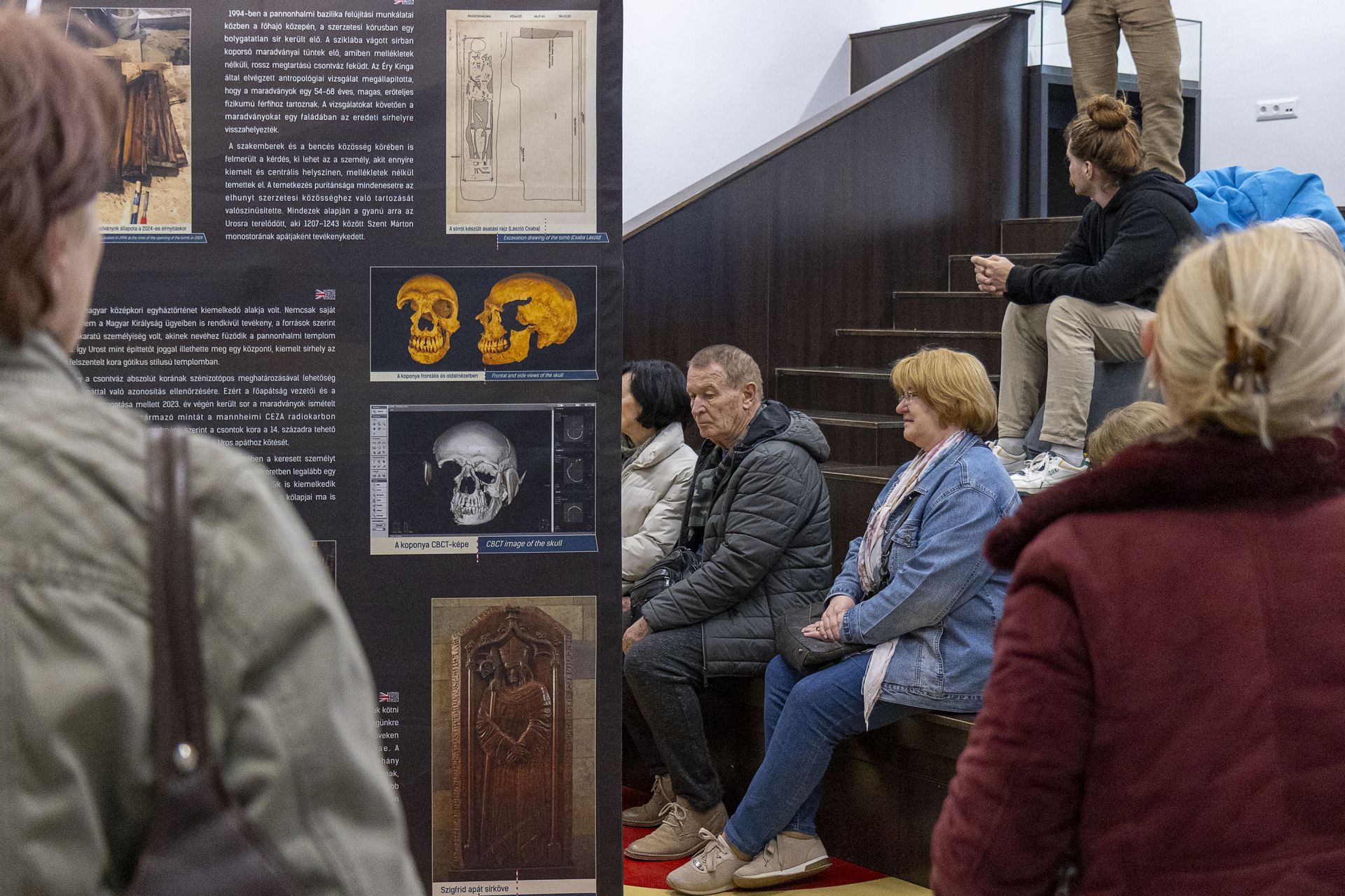 Az első tárlatvezetés 