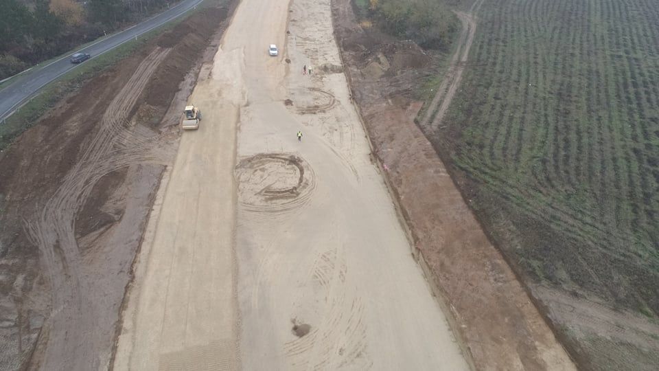 20 mm űrméretű német Flak légvédelmi gépágyú állások körítőárka drónfelvételről