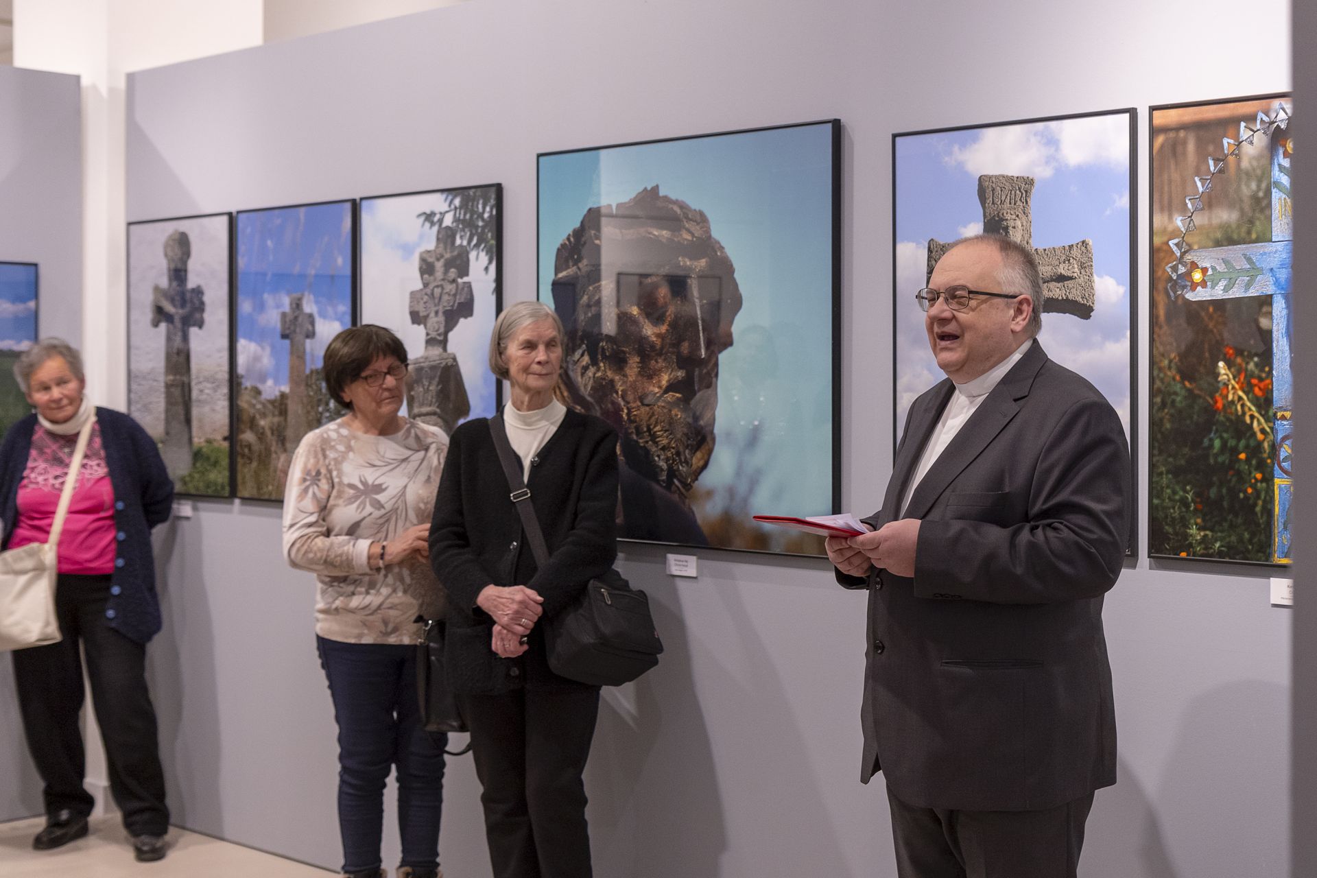 Lukácsi Zoltán tárlatvezetése