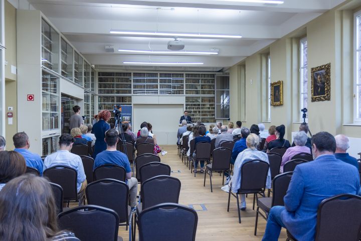 A kiállítás megnyitója