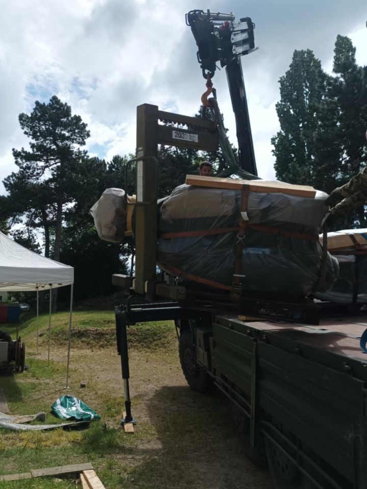 A motorok elszállítása